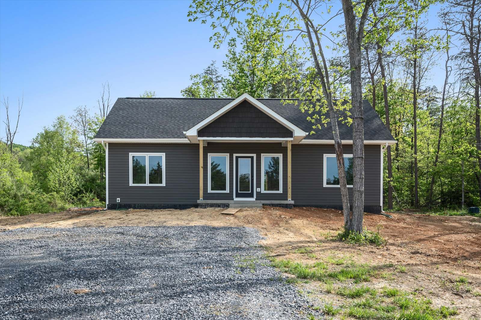 5681 Strasburg Road, Strasburg, VA 22657