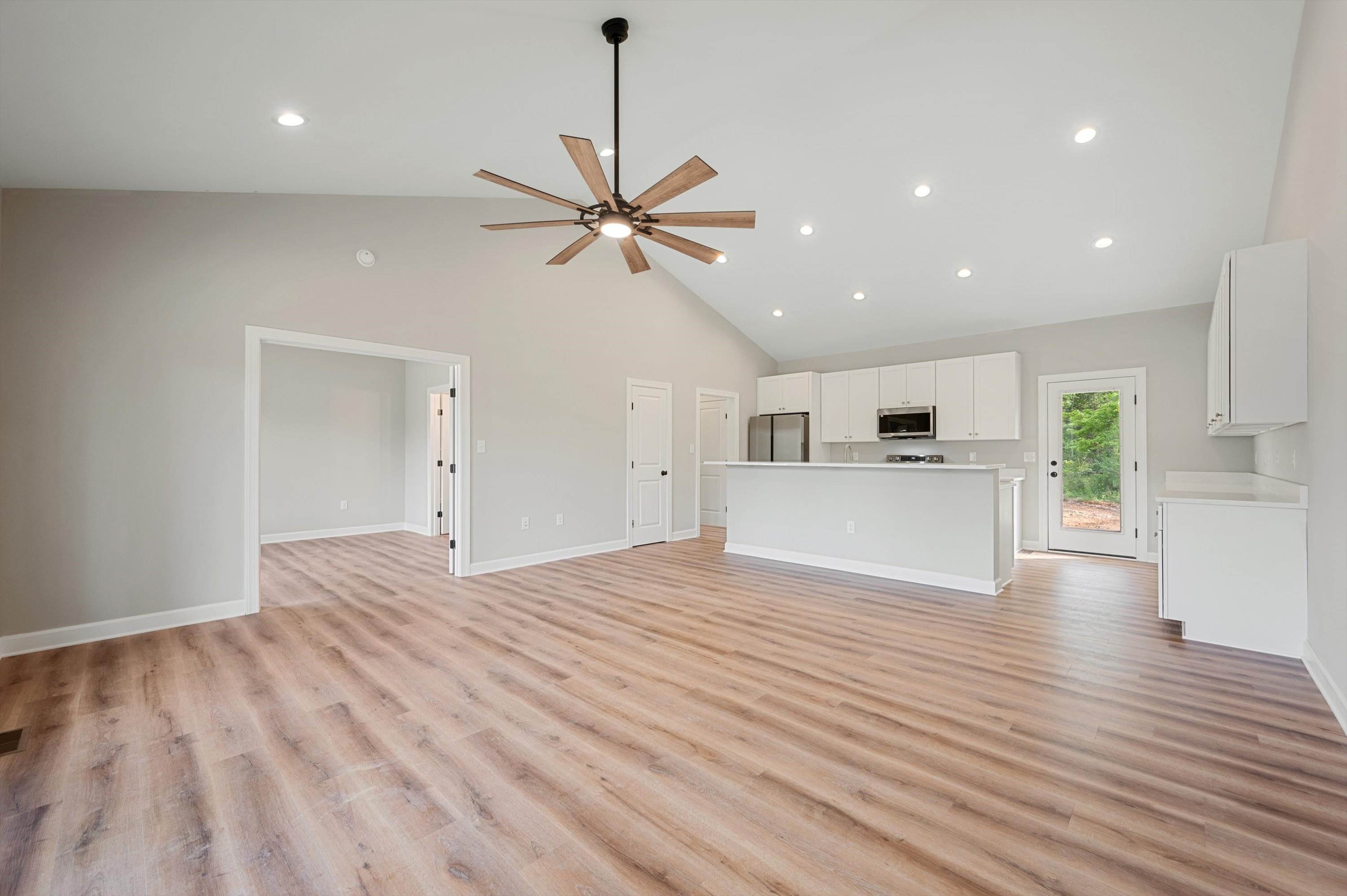 5681 Strasburg Road, Strasburg, VA 22657