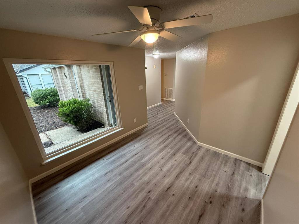 3019 Pilgrims Point, Pearland, TX 77581