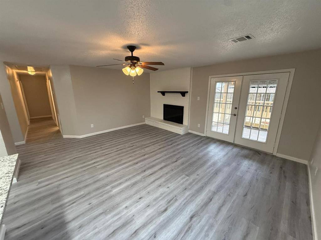 3019 Pilgrims Point, Pearland, TX 77581