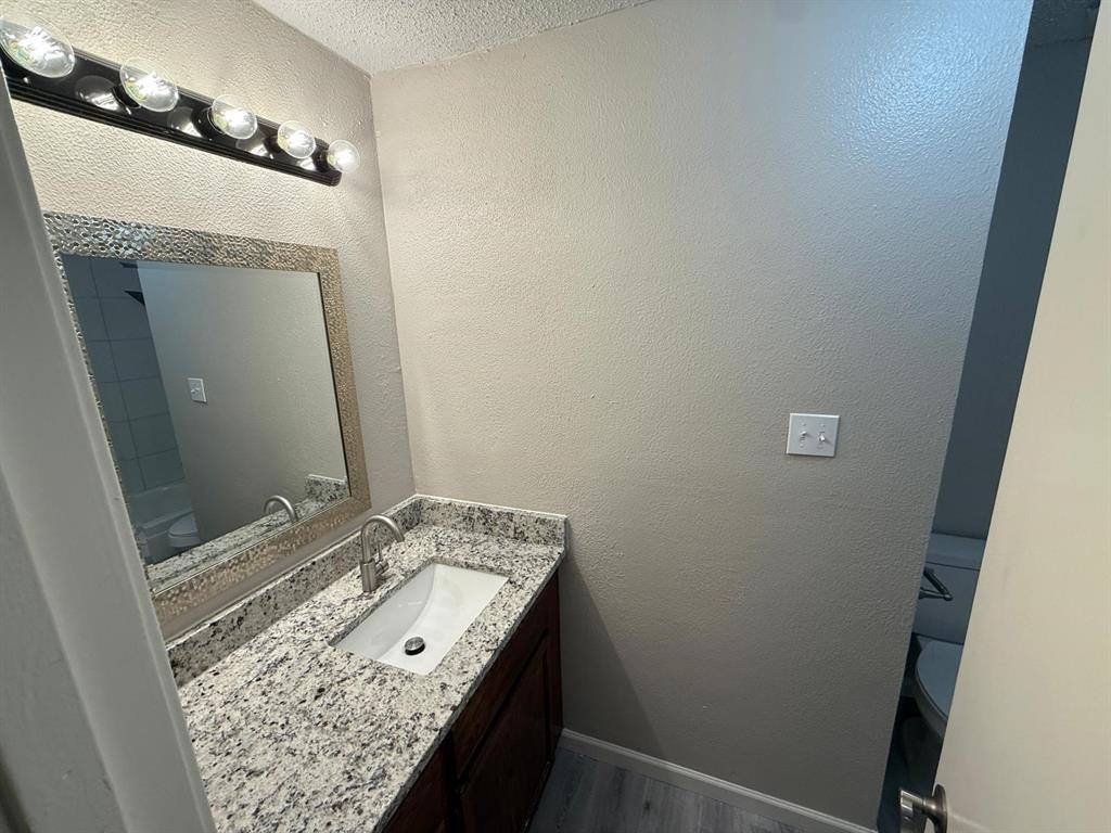 3019 Pilgrims Point, Pearland, TX 77581