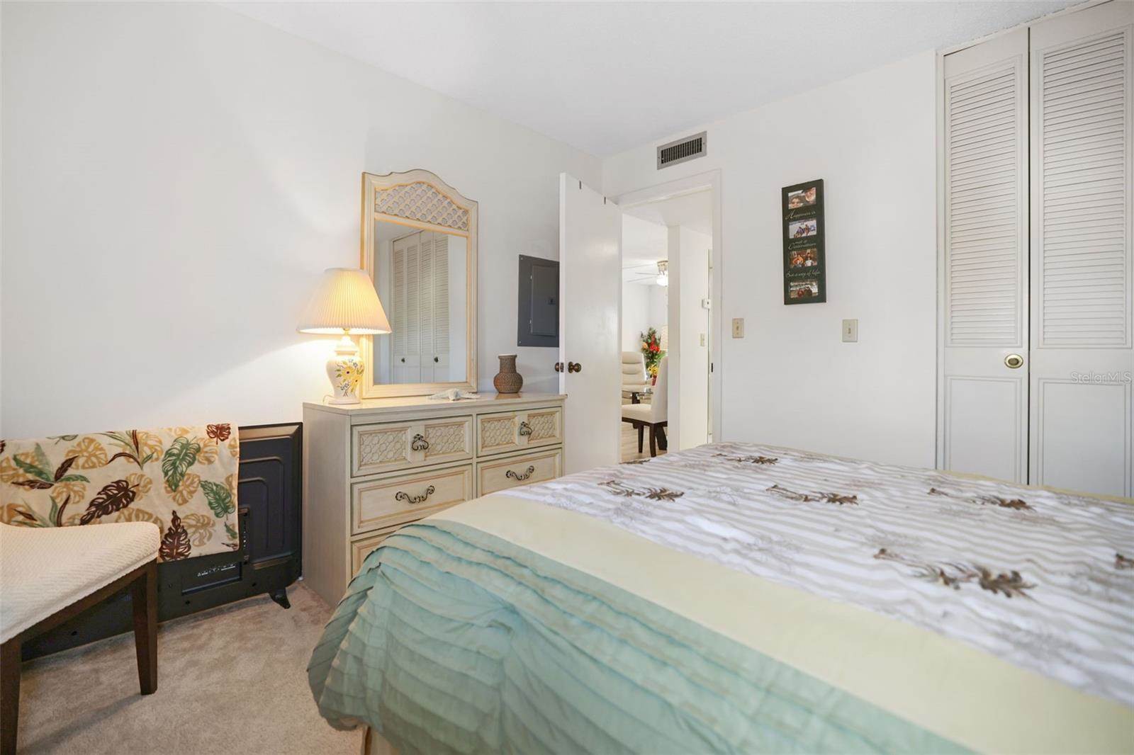 2750 East Bay Drive, #2D, Largo, FL 33771