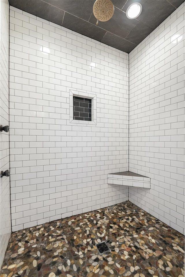 381 Mt Everest Way, Bowling Green, KY 42104