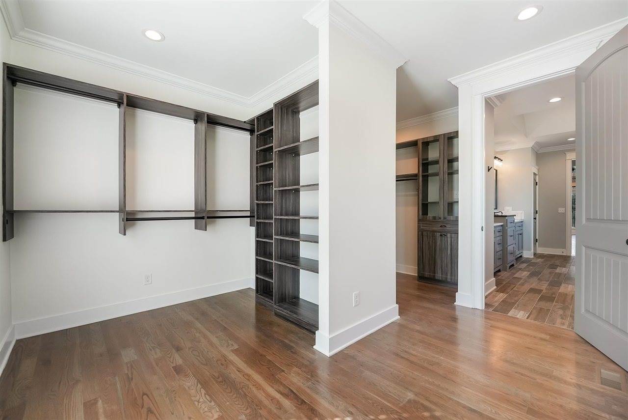 381 Mt Everest Way, Bowling Green, KY 42104