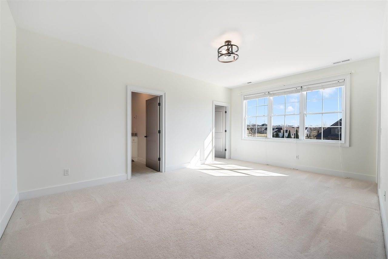 381 Mt Everest Way, Bowling Green, KY 42104