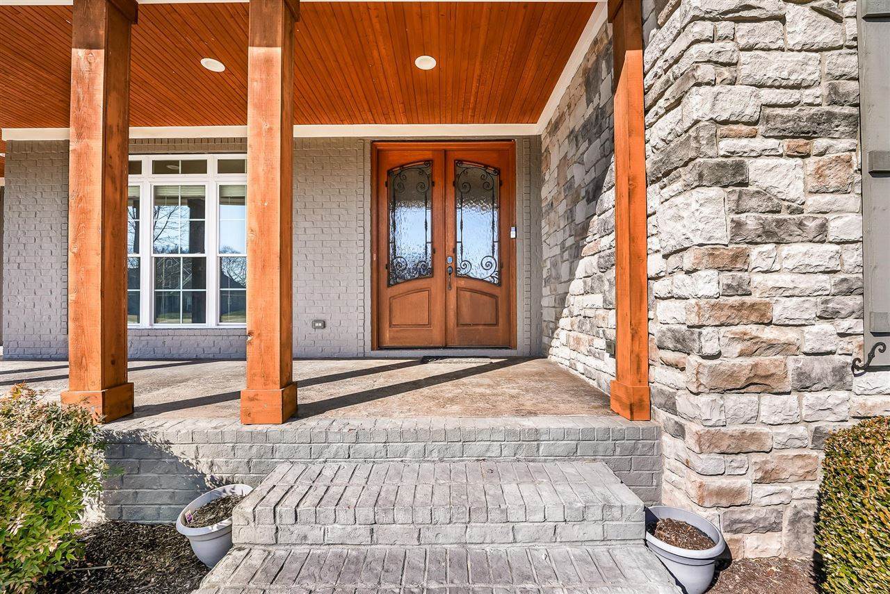 381 Mt Everest Way, Bowling Green, KY 42104