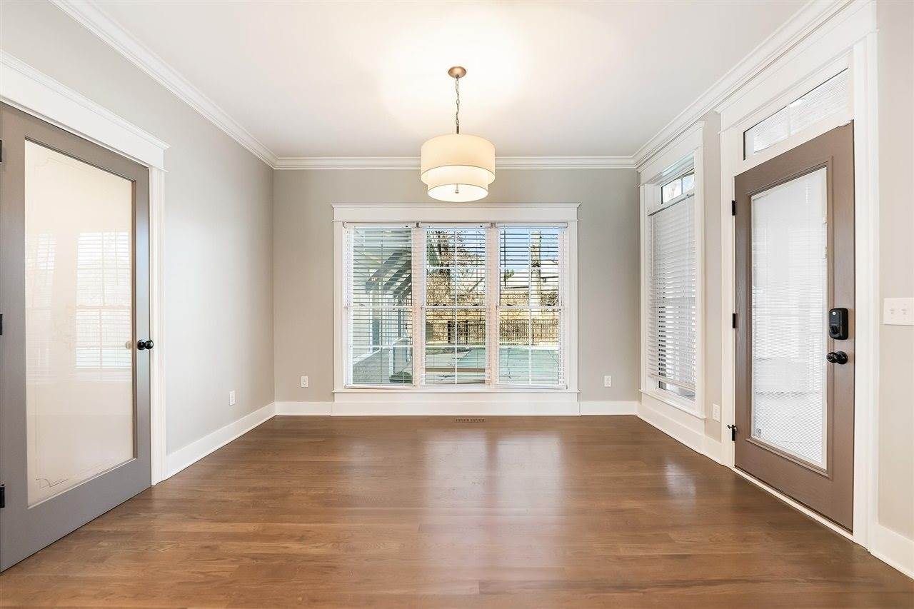 381 Mt Everest Way, Bowling Green, KY 42104