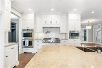 381 Mt Everest Way, Bowling Green, KY 42104