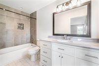 381 Mt Everest Way, Bowling Green, KY 42104