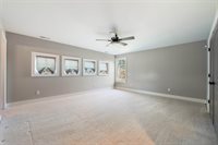 381 Mt Everest Way, Bowling Green, KY 42104