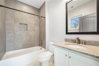 381 Mt Everest Way, Bowling Green, KY 42104