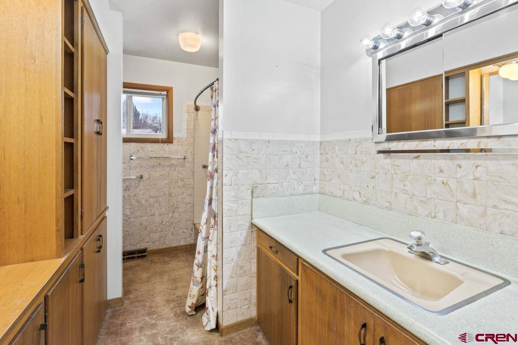 1103 Sunset Lane, Montrose, CO 81403