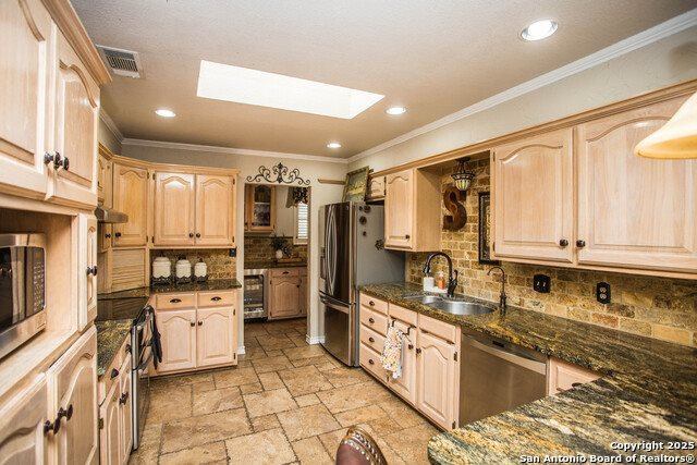 703 E Fir St, Denver City, TX 79323