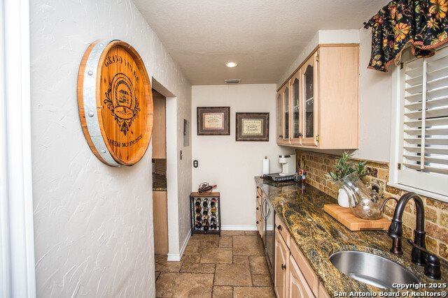 703 E Fir St, Denver City, TX 79323