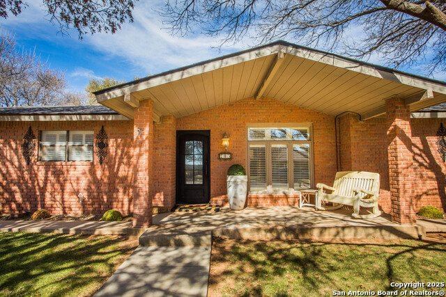 703 E Fir St, Denver City, TX 79323