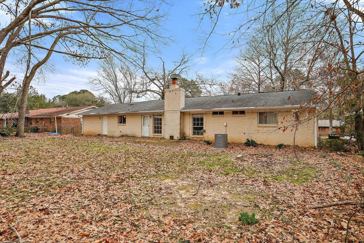 1207 Manchester Dr, Clinton, MS 39056