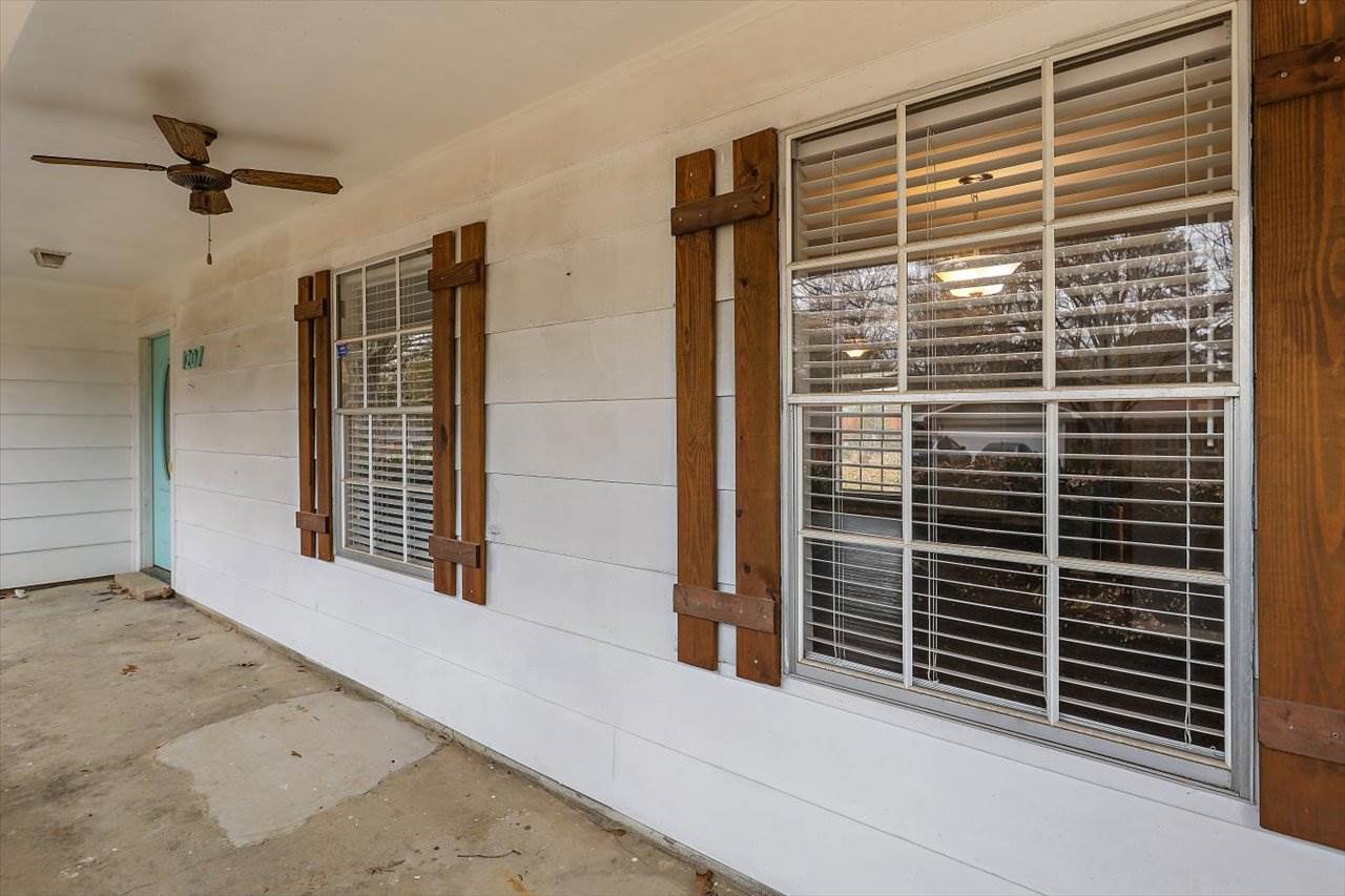 1207 Manchester Dr, Clinton, MS 39056