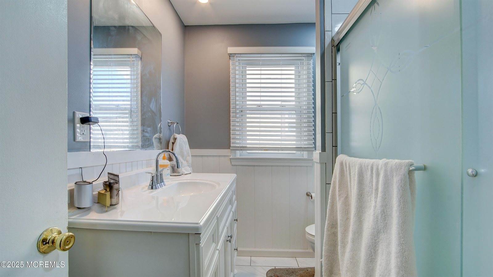 1066 Mereline Avenue, Avenel, NJ 07001