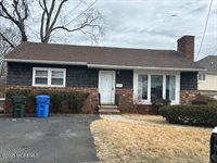1066 Mereline Avenue, Avenel, NJ 07001