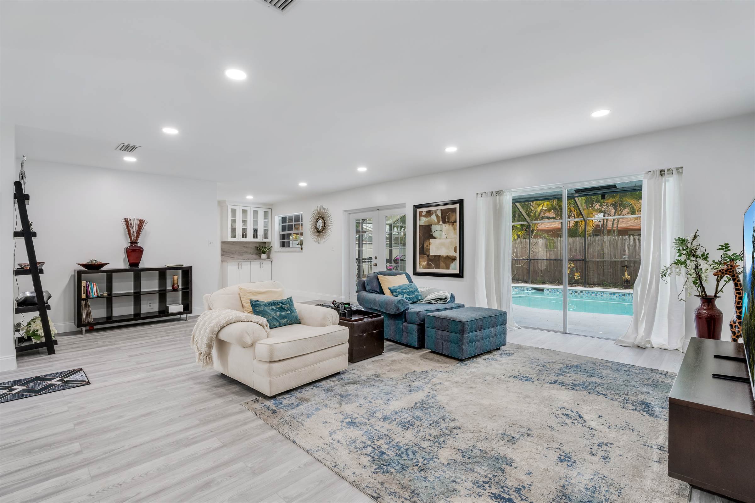 10445 SW 52nd ST, Cooper City, FL 33328