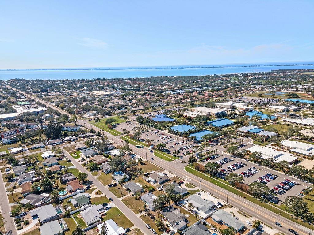 5724 25TH Street West, Bradenton, FL 34207