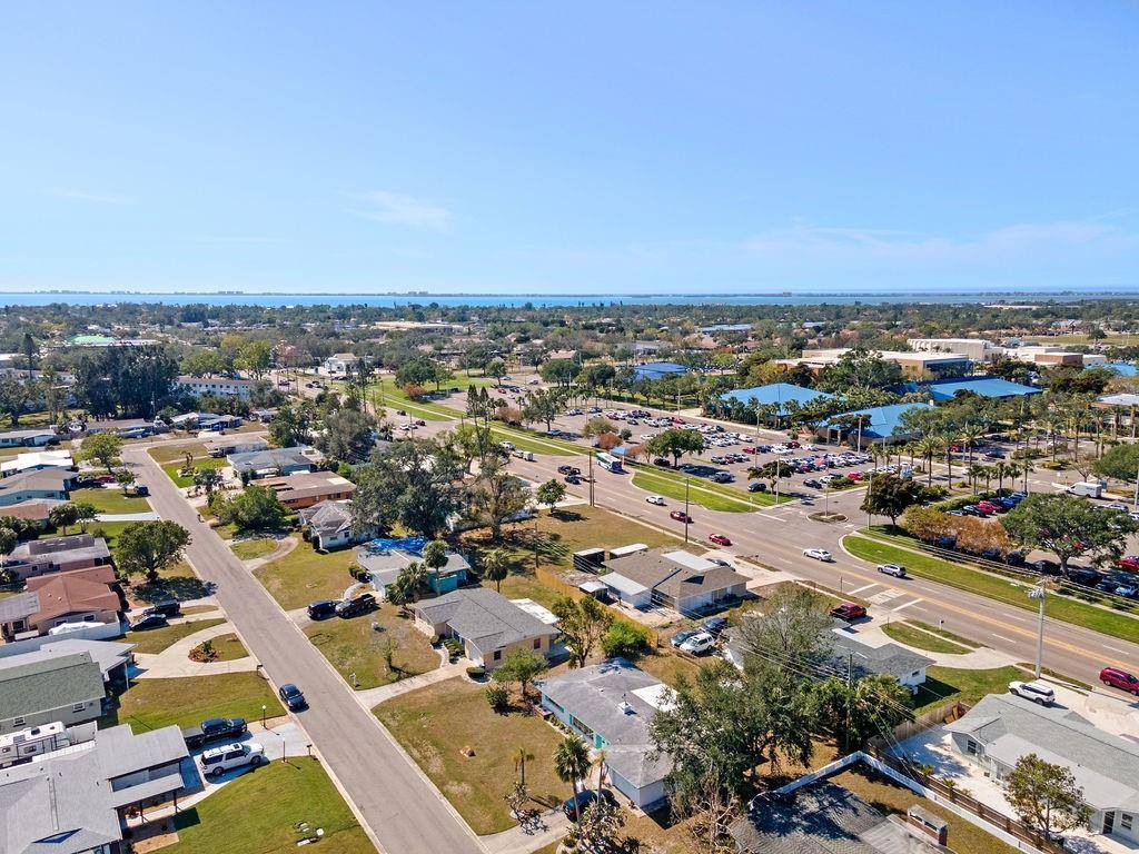 5724 25TH Street West, Bradenton, FL 34207