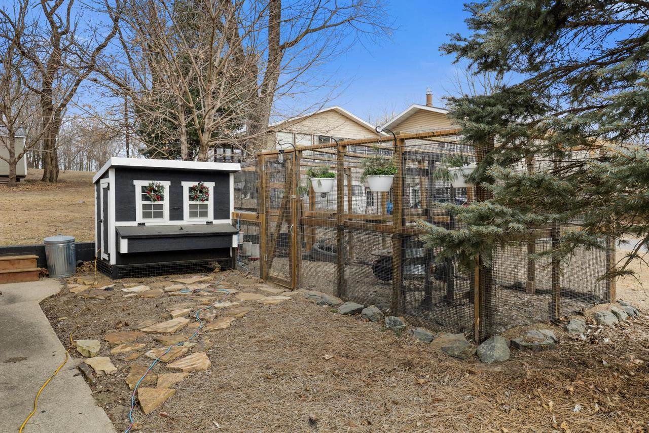 W8372 Crawford ROAD, Portage, WI 53901