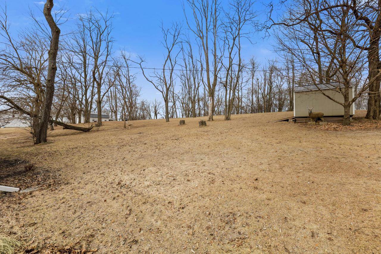 W8372 Crawford ROAD, Portage, WI 53901