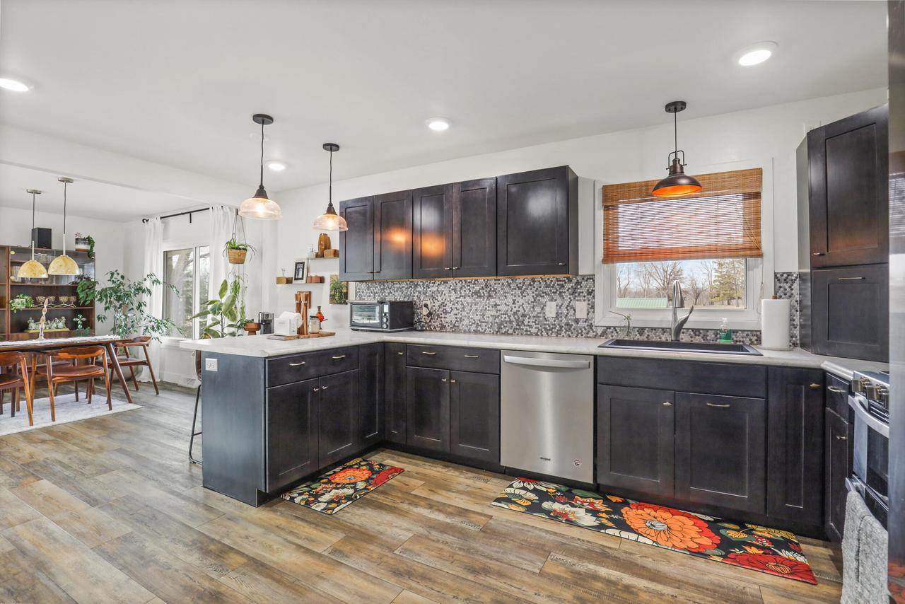 W8372 Crawford ROAD, Portage, WI 53901