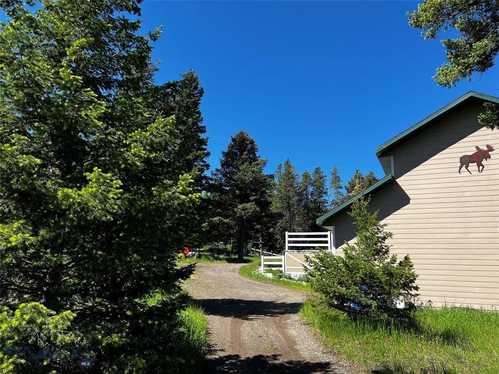 770 Mountain Moose Road, Bozeman, MT 59715