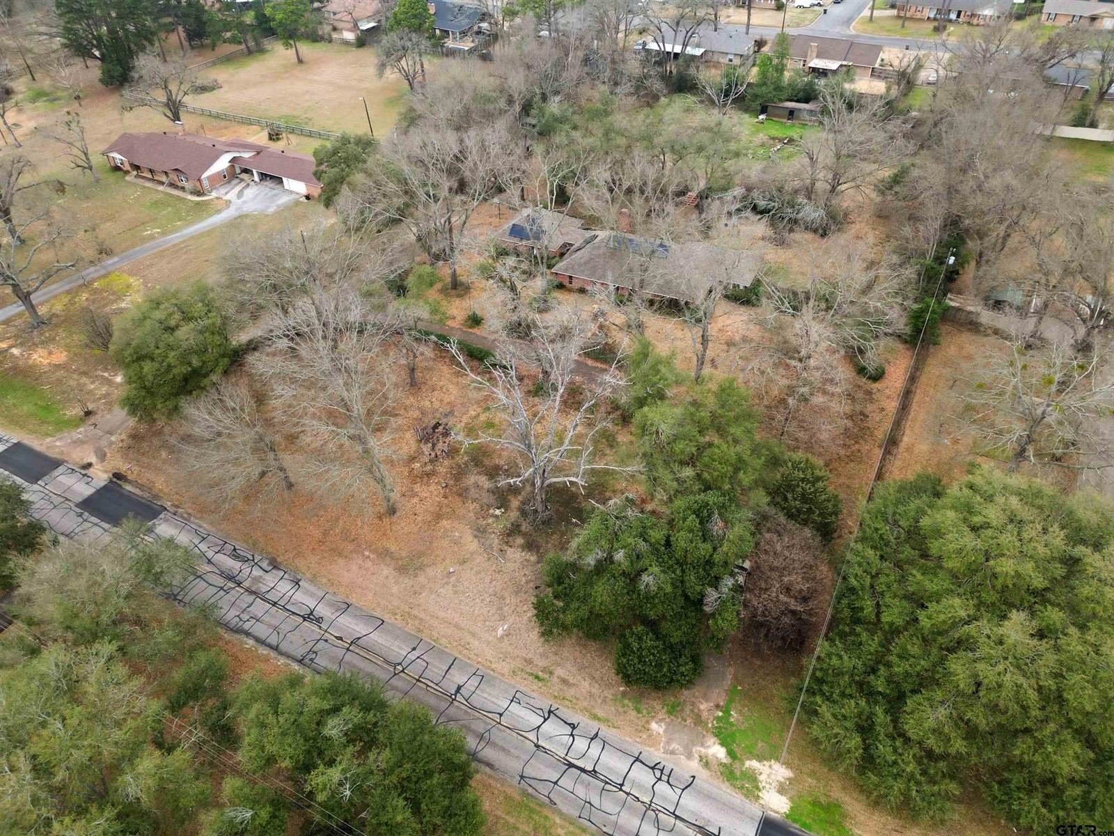 1004 Jeff Davis, Tyler, TX 75703