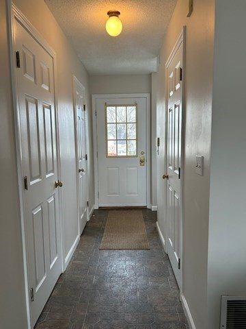 9 Waters Edge, Ludlow, MA 01056