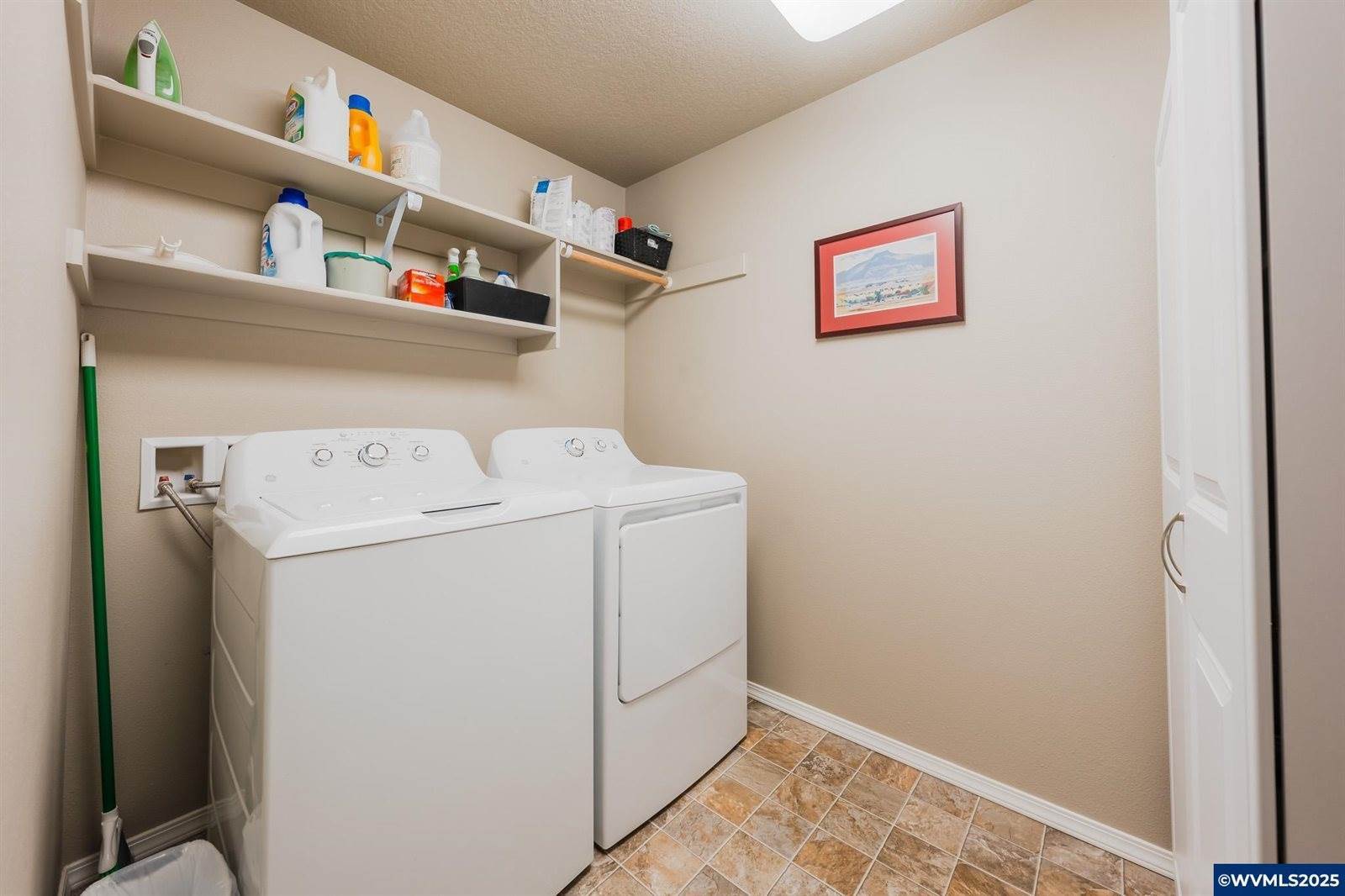 2776 Weather Stone St, Albany, OR 97321