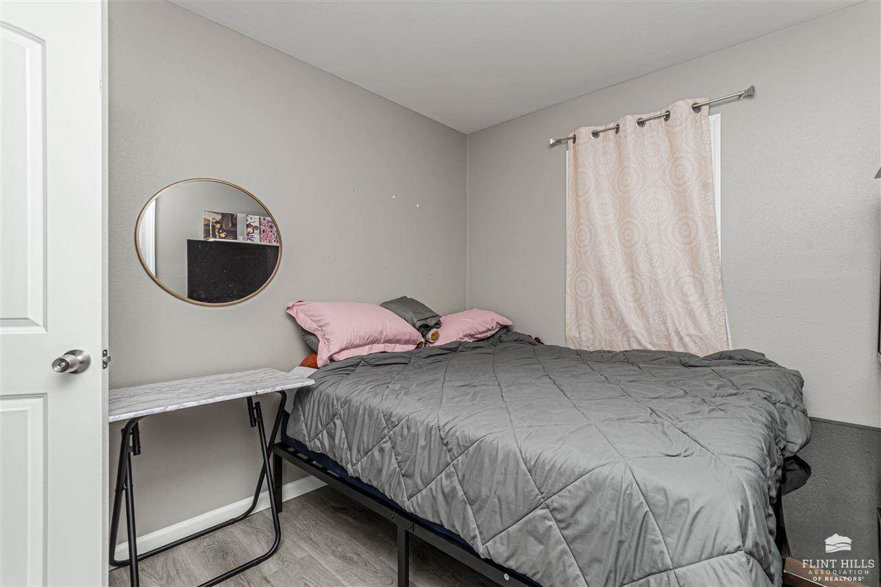 1314 Manley Circle, Junction City, KS 66441
