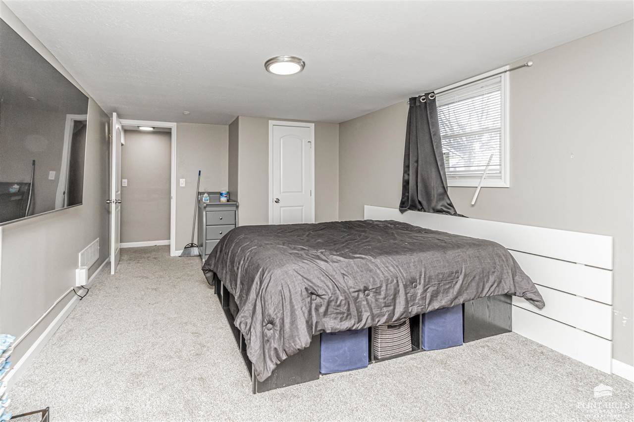 1314 Manley Circle, Junction City, KS 66441
