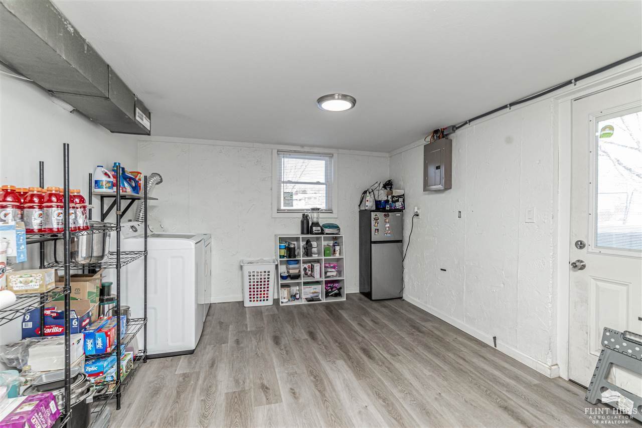1314 Manley Circle, Junction City, KS 66441