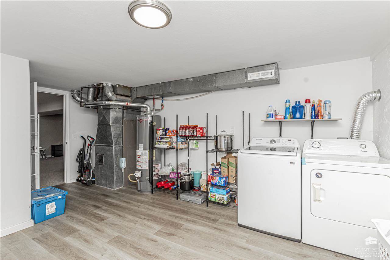 1314 Manley Circle, Junction City, KS 66441