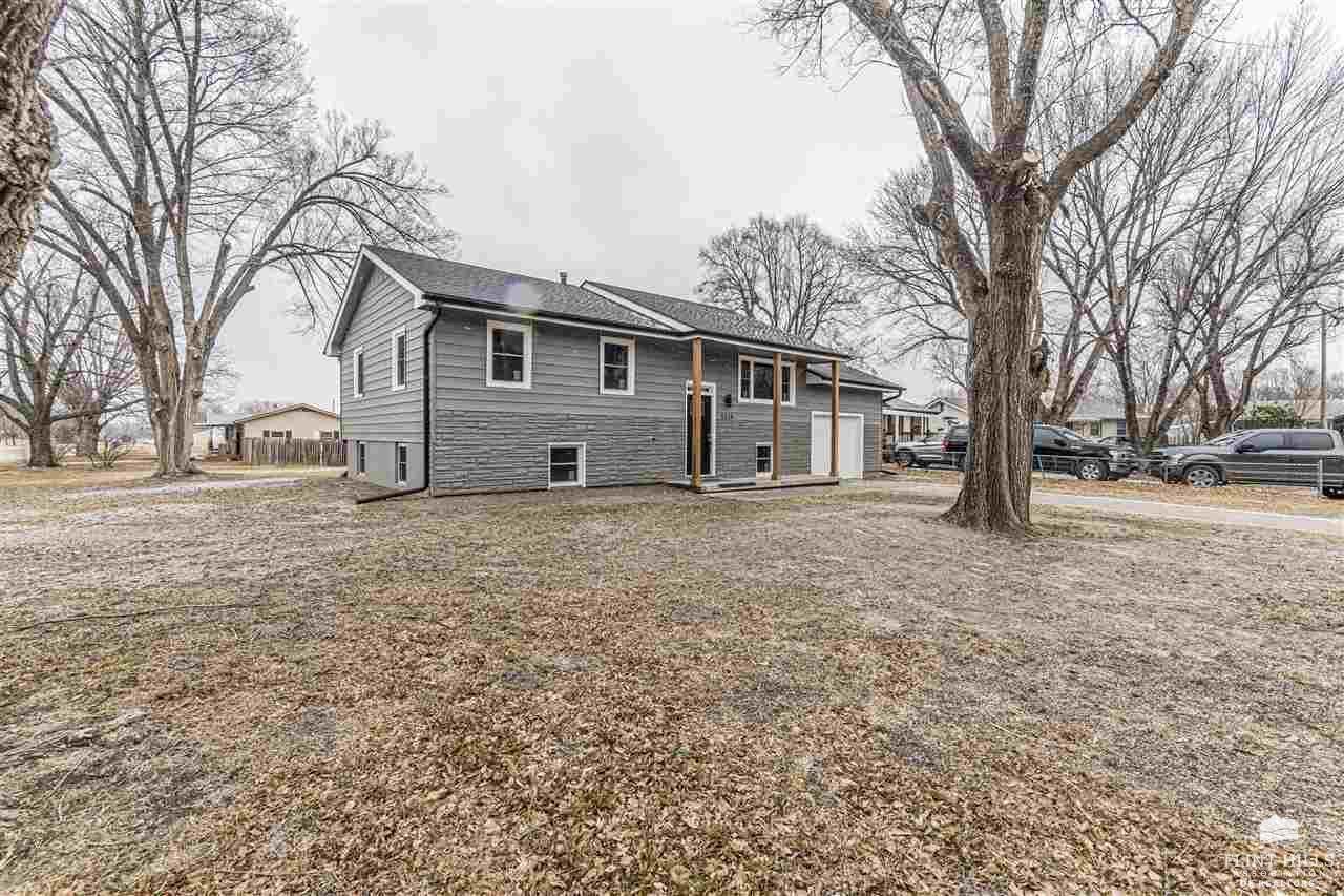 1314 Manley Circle, Junction City, KS 66441