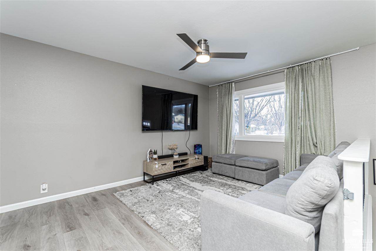 1314 Manley Circle, Junction City, KS 66441