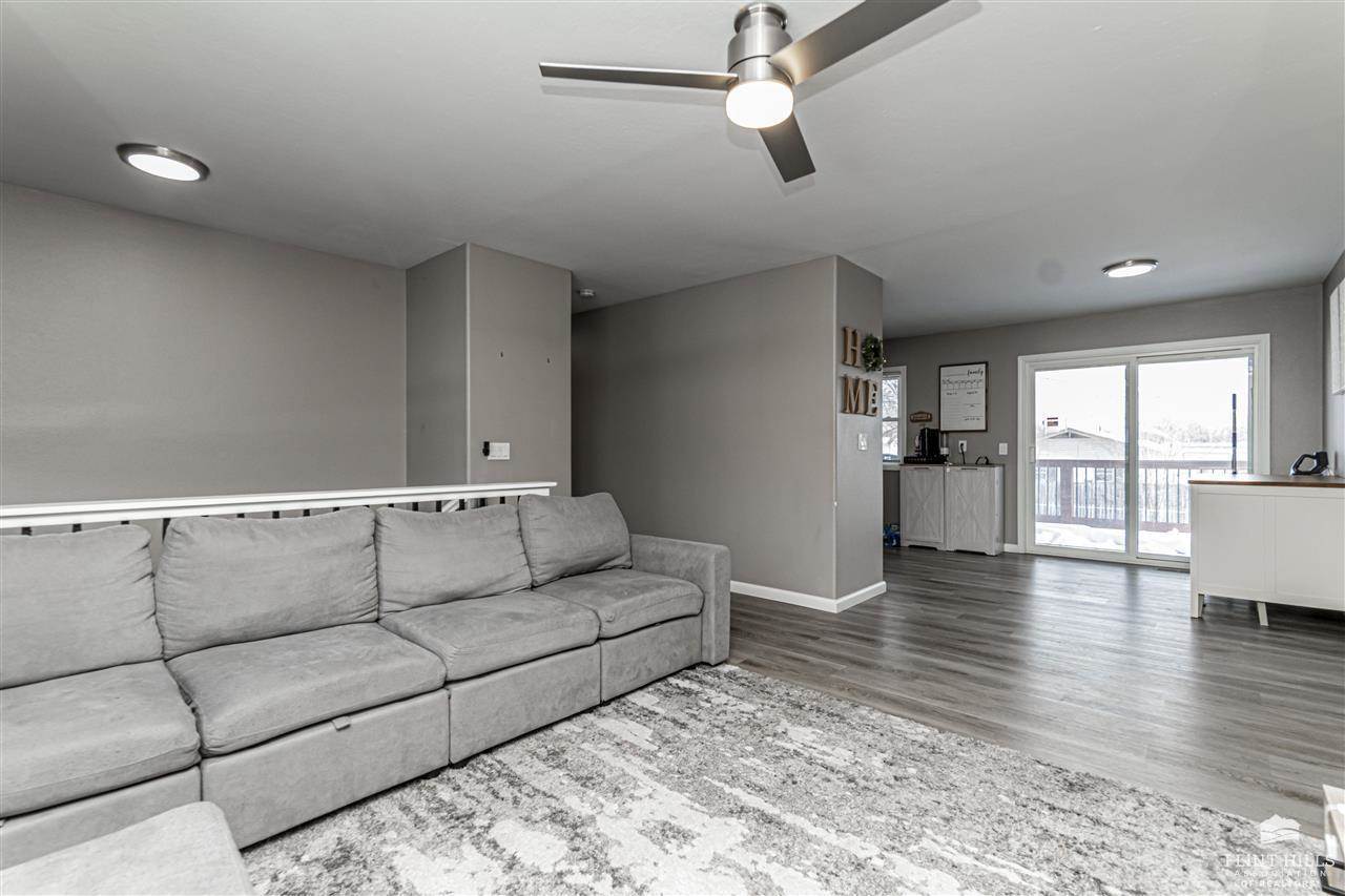 1314 Manley Circle, Junction City, KS 66441
