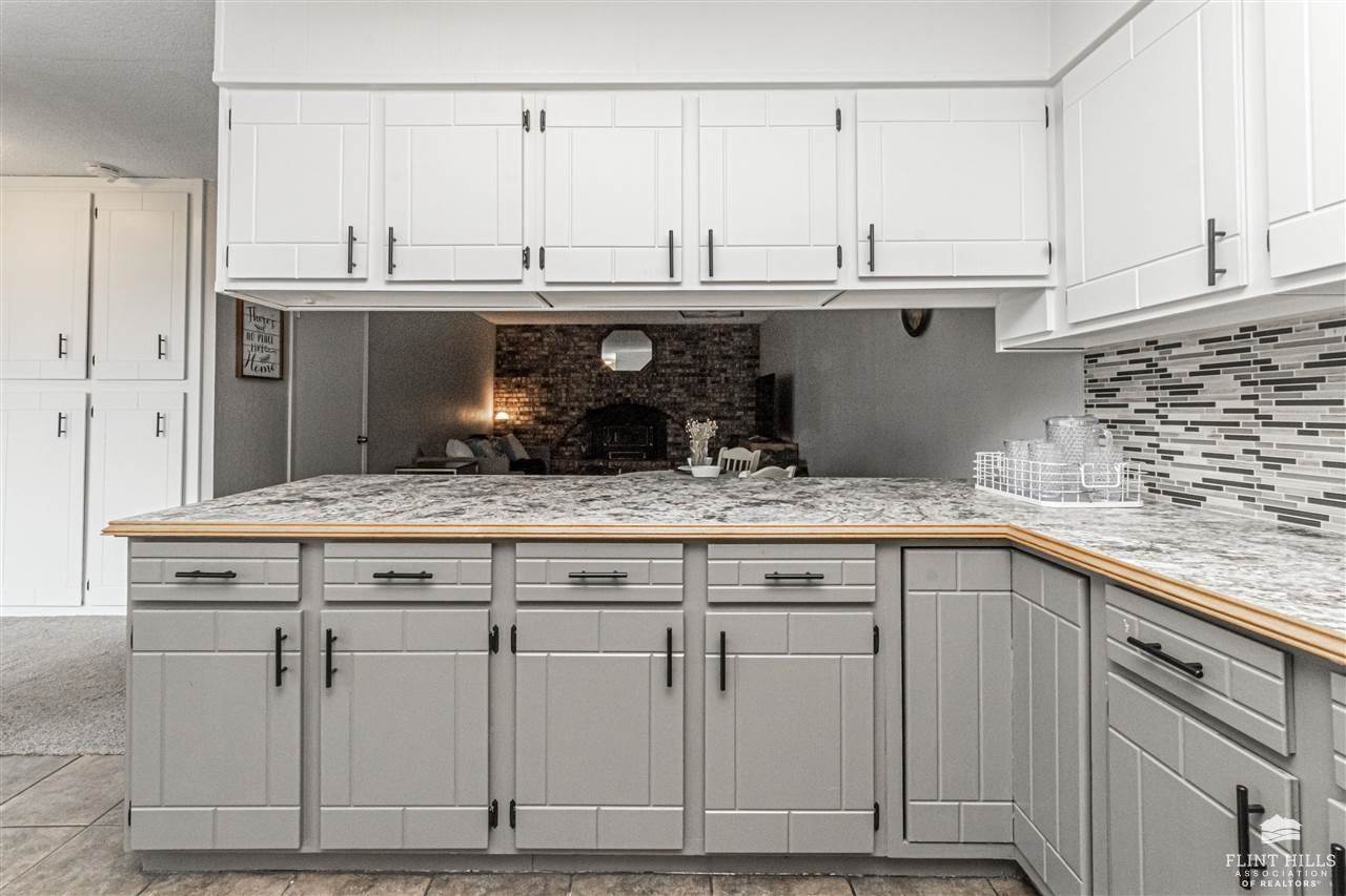 1063 West Chestnut Street, Junction City, KS 66441