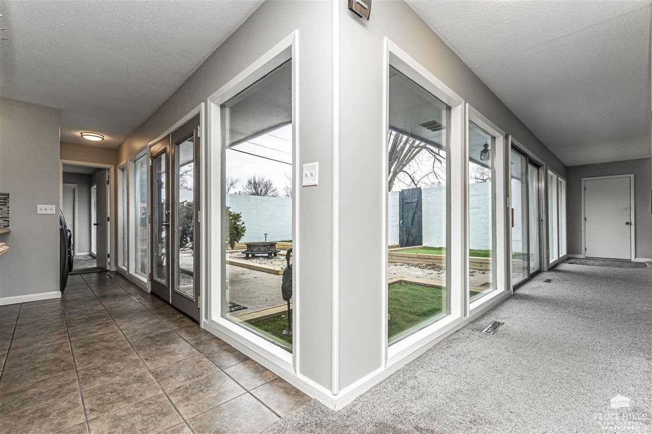 1063 West Chestnut Street, Junction City, KS 66441