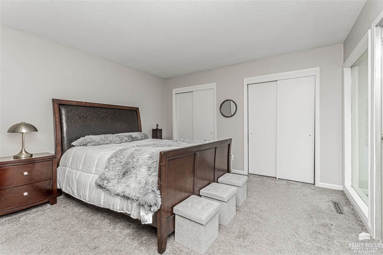 1063 West Chestnut Street, Junction City, KS 66441