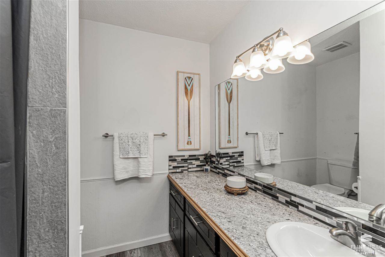 1063 West Chestnut Street, Junction City, KS 66441