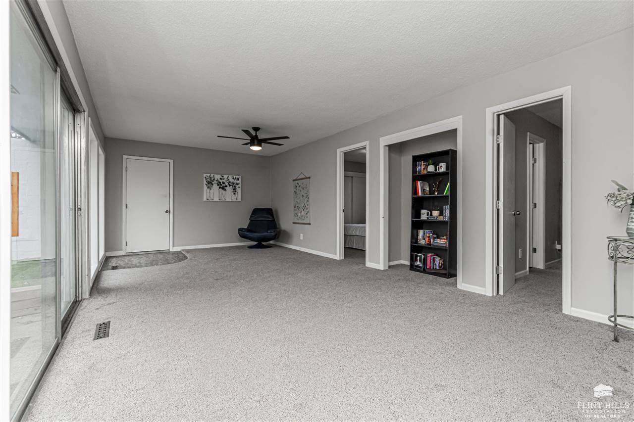 1063 West Chestnut Street, Junction City, KS 66441