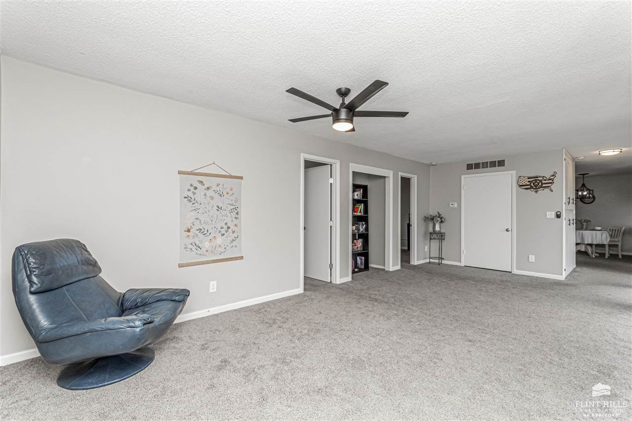 1063 West Chestnut Street, Junction City, KS 66441