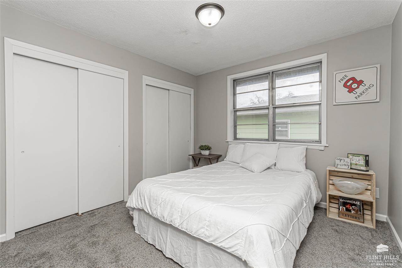 1063 West Chestnut Street, Junction City, KS 66441