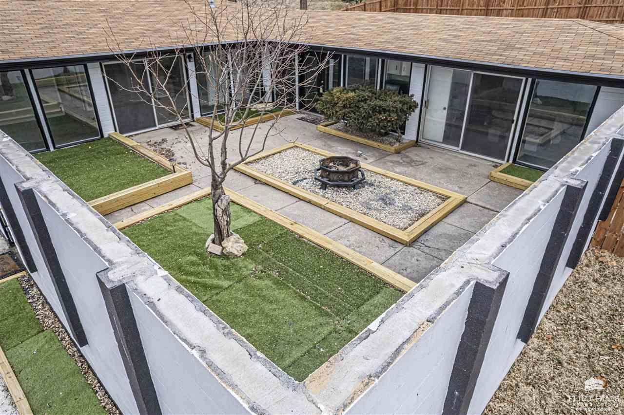 1063 West Chestnut Street, Junction City, KS 66441