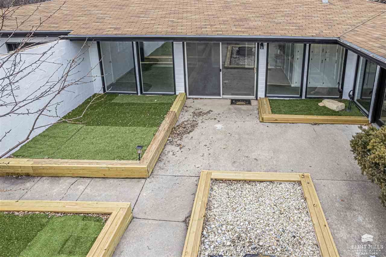 1063 West Chestnut Street, Junction City, KS 66441