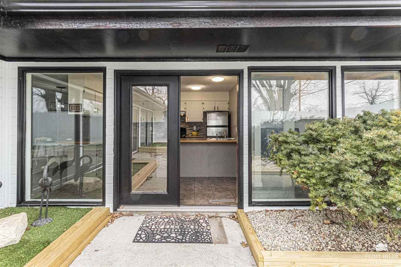 1063 West Chestnut Street, Junction City, KS 66441